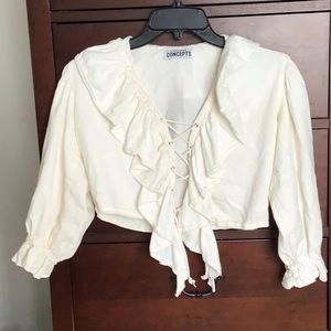 CALI CONCEPT puffer sleeved crop top